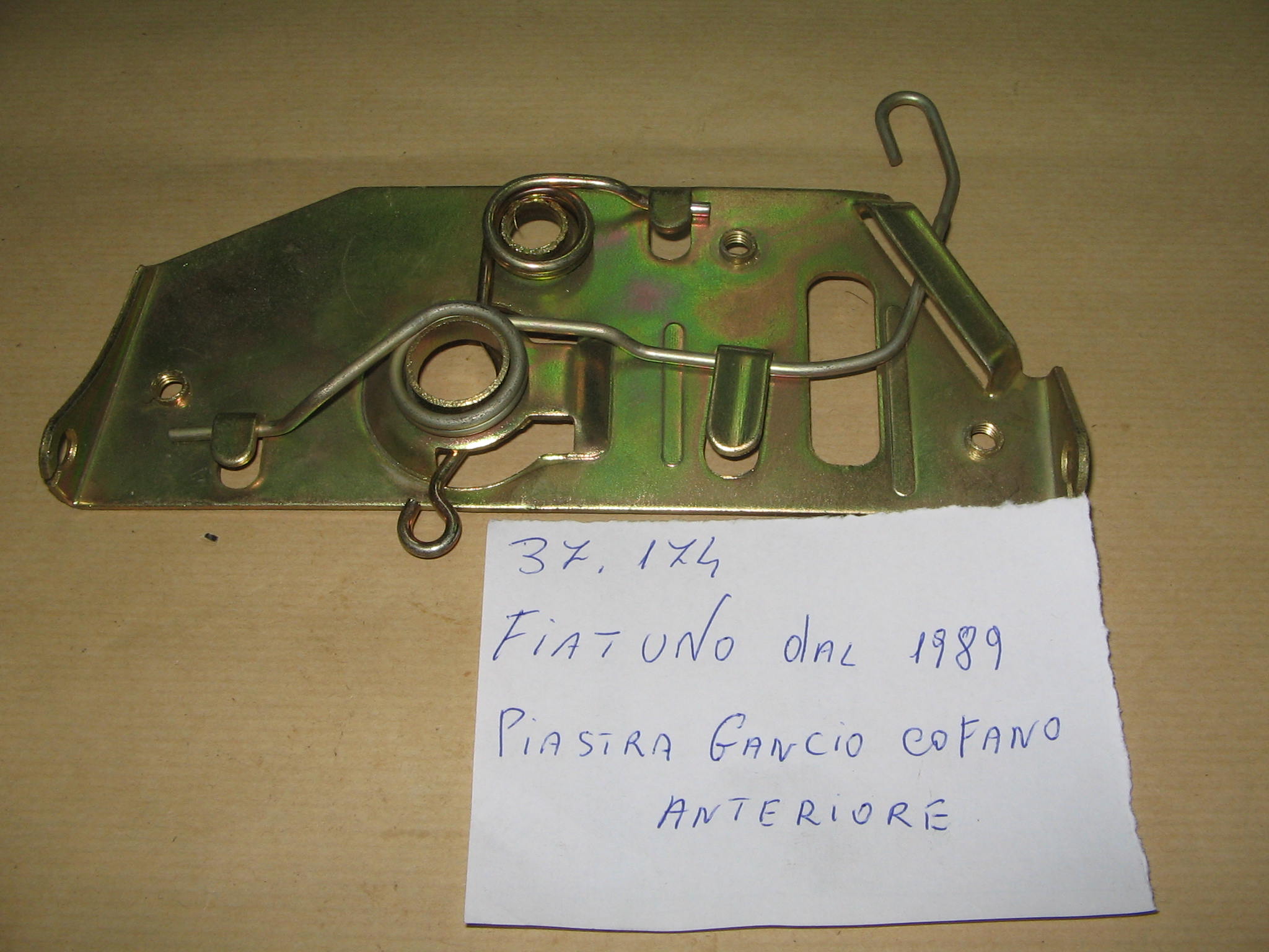 FIAT UNO DAL 1989 PIASTRA COFANO ANT.  N.20670